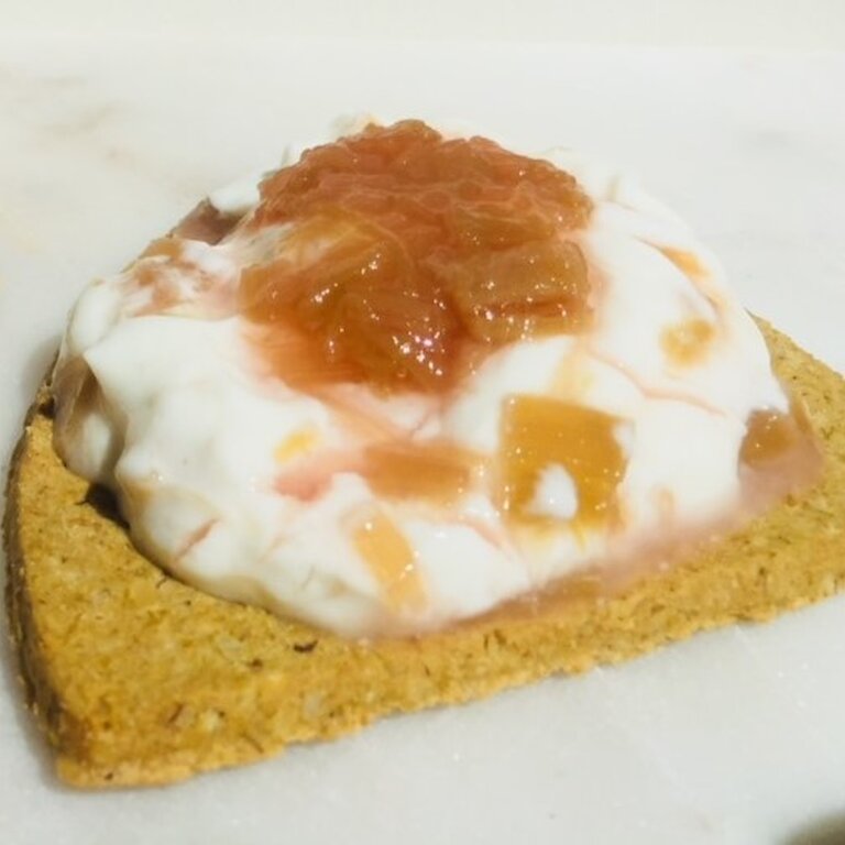 Rhubarb & Skyr